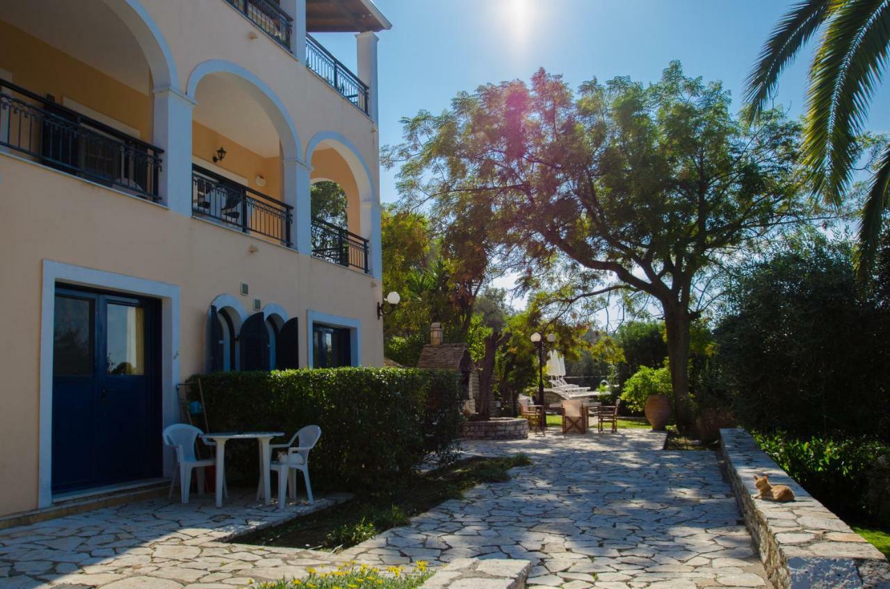 Natural Blue Green Apartment Almiros Beach Eksteriør billede